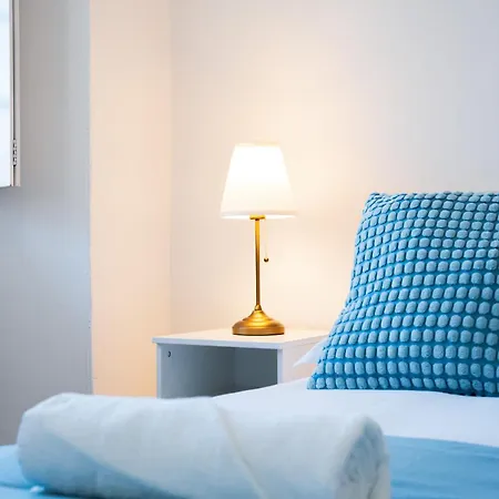 Apartamento Wonderhost, Les De La Place Margot Pau