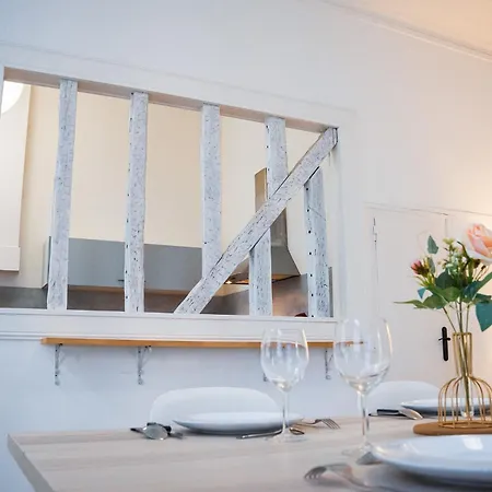 Wonderhost, Les De La Place Margot Apartamento Pau