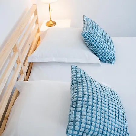 Wonderhost, Les De La Place Margot Apartamento Pau