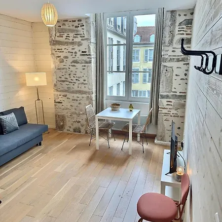 Apartamento Wonderhost, Les De La Place Margot Pau